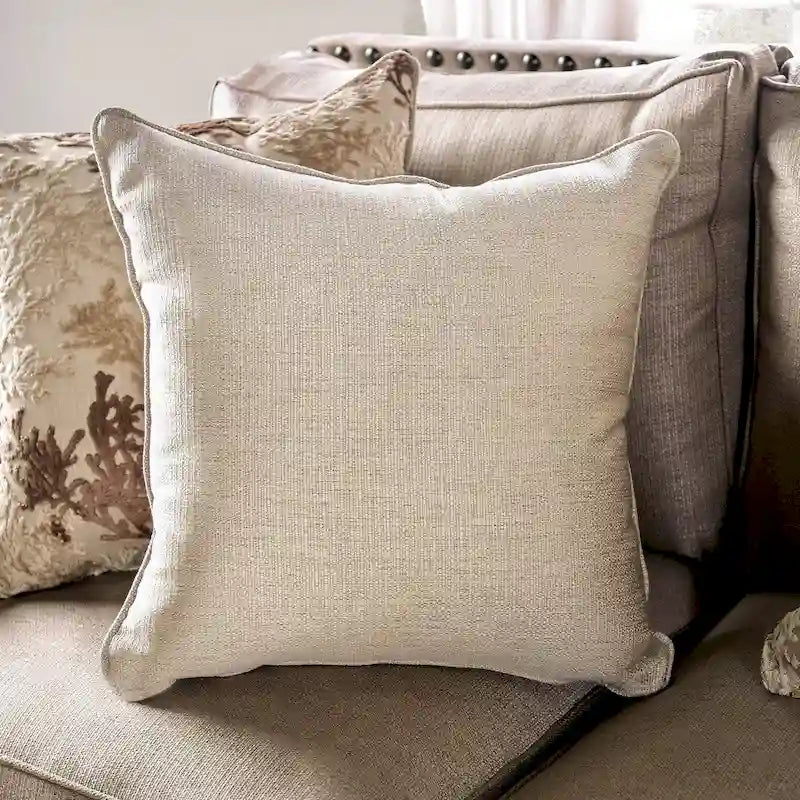 Causeuse rembourrée en bois massif beige traditionnel avec garniture cloutée