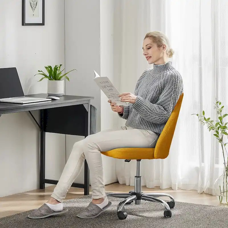 Chaise de bureau pivotante réglable à roulettes