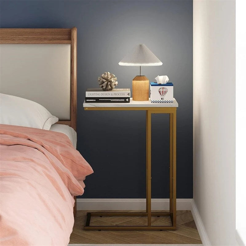 Petite table d'appoint en forme de C - 25,4 P x 46 L x 63,5 H cm